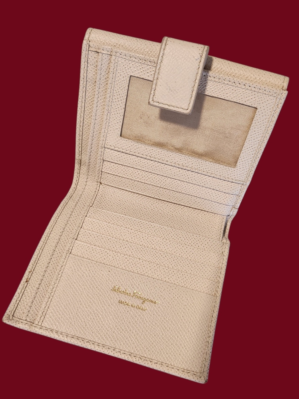 Salvatore Ferragamo Blush Pebbled Leather Bifold Wallet w/Ganani Snap Clip - Picture 6 of 10